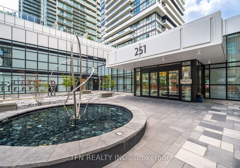 251-manitoba-st-street-toronto-etobicoke-ontario-w13702134