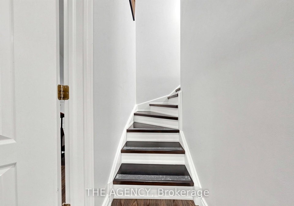 2774-quill-crescent-mississauga-ontario-w13702146
