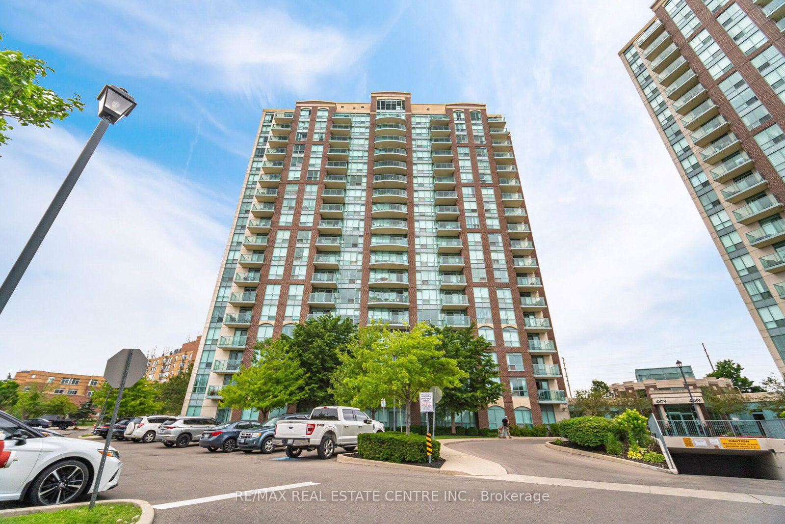 4879-kimbermount-avenue-mississauga-ontario-w13702184