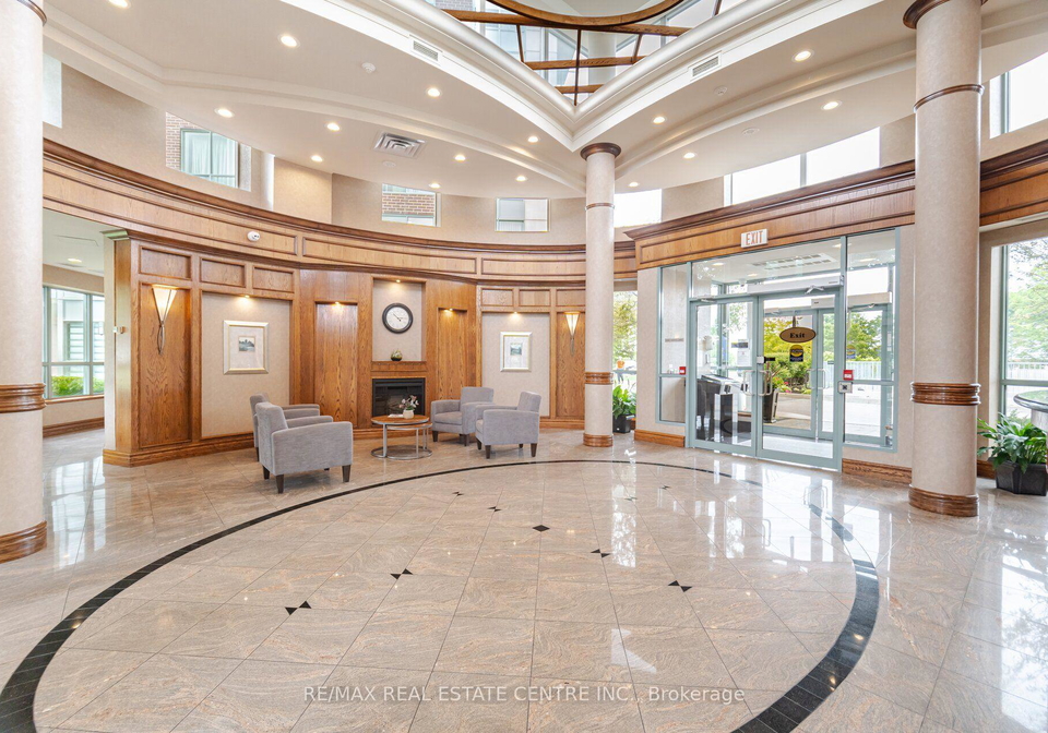 4879-kimbermount-avenue-mississauga-ontario-w13702184