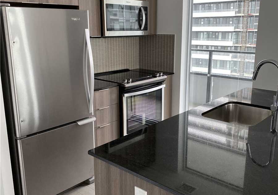 20-shore-breeze-drive-toronto-etobicoke-ontario-w13702270