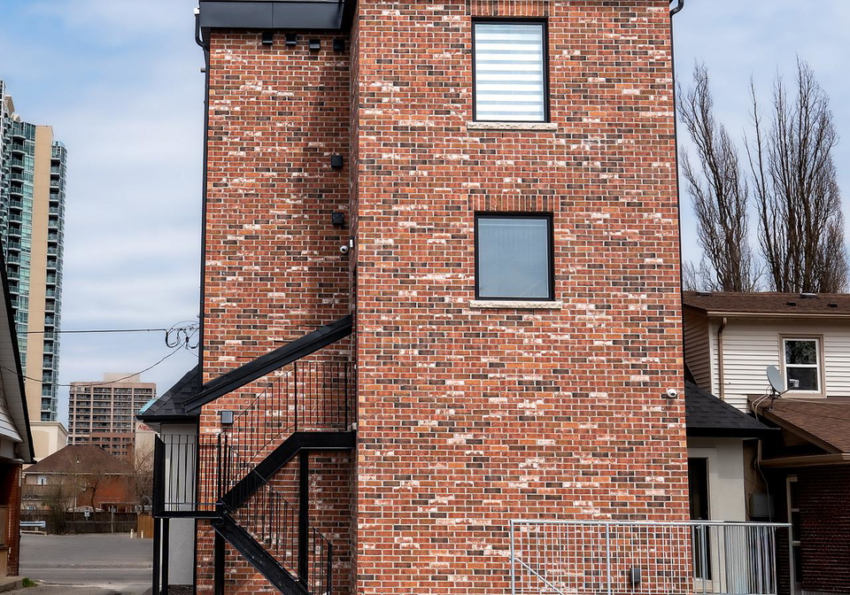 5-mill-street-n-brampton-ontario-w13702280