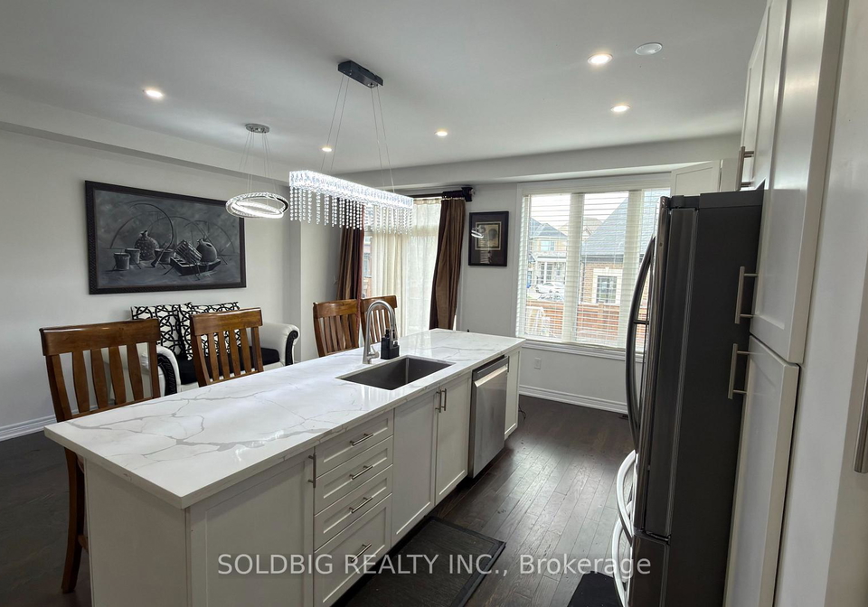 1265-chee-chee-landing-milton-ontario-w13702338