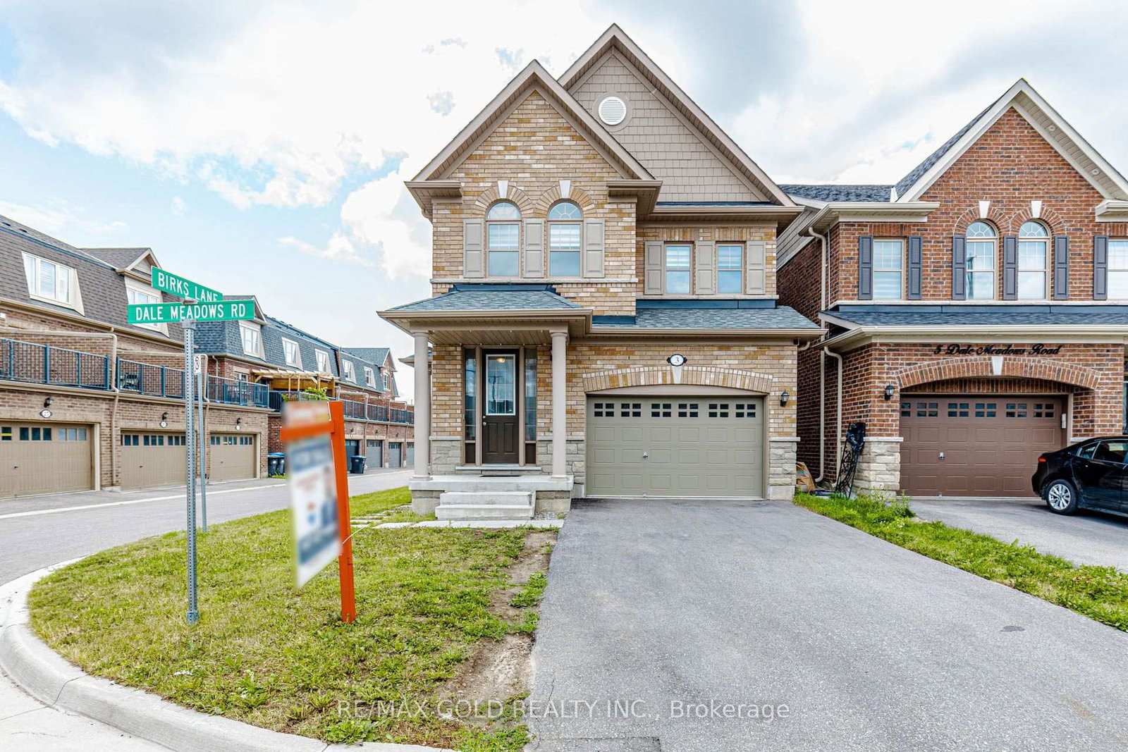 3-dale-meadows-road-brampton-ontario-w13702398