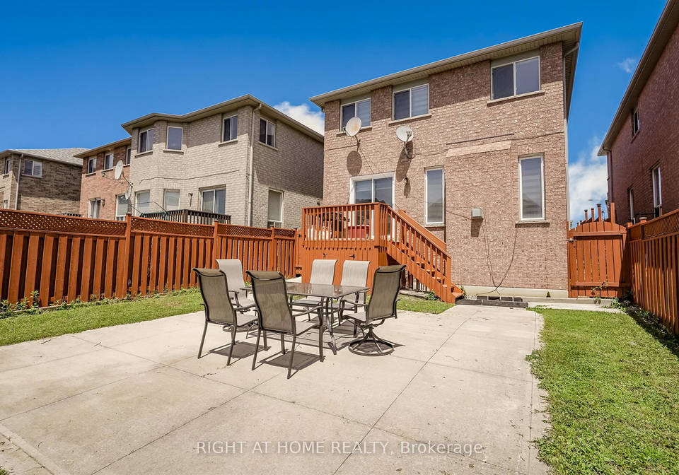 3470-crimson-king-circle-mississauga-ontario-w13702468