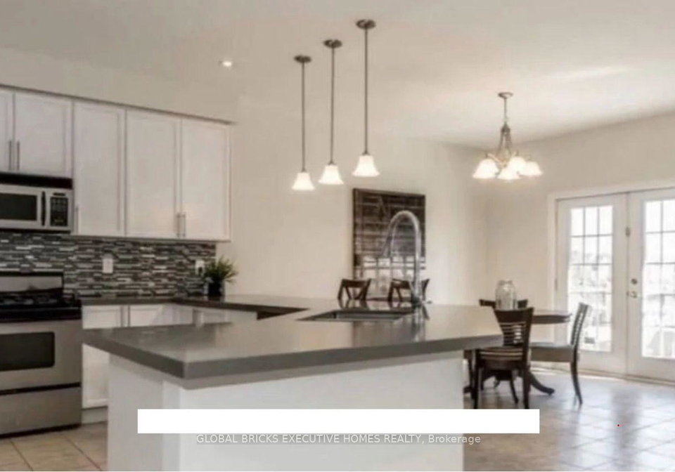 5847-summerside-drive-mississauga-ontario-w13702720