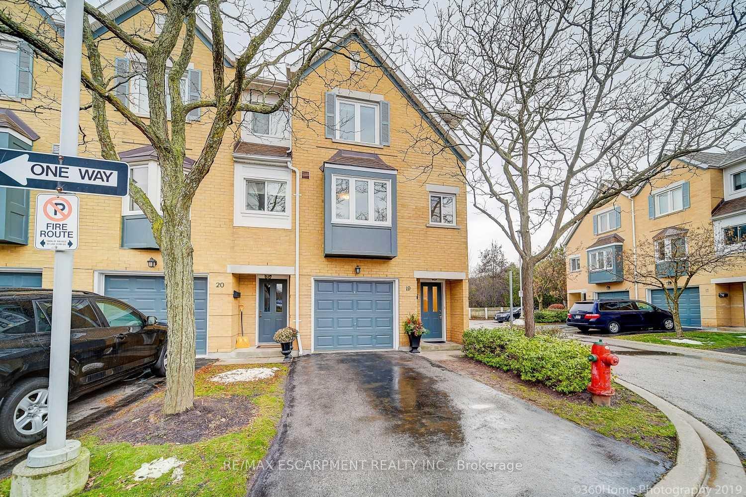 2300-brays-lane-oakville-ontario-w13702858