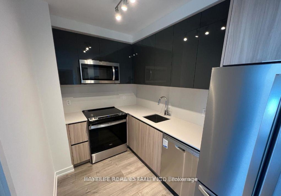 3100-keele-street-toronto-york-ontario-w13702884