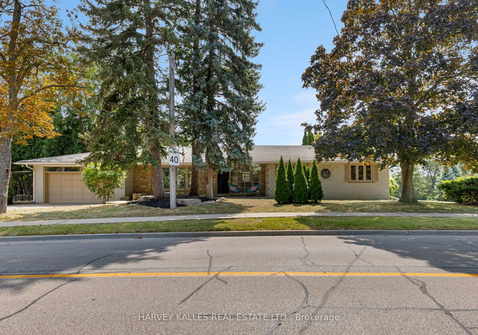 215-edenbridge-drive-toronto-etobicoke-ontario-w13702956