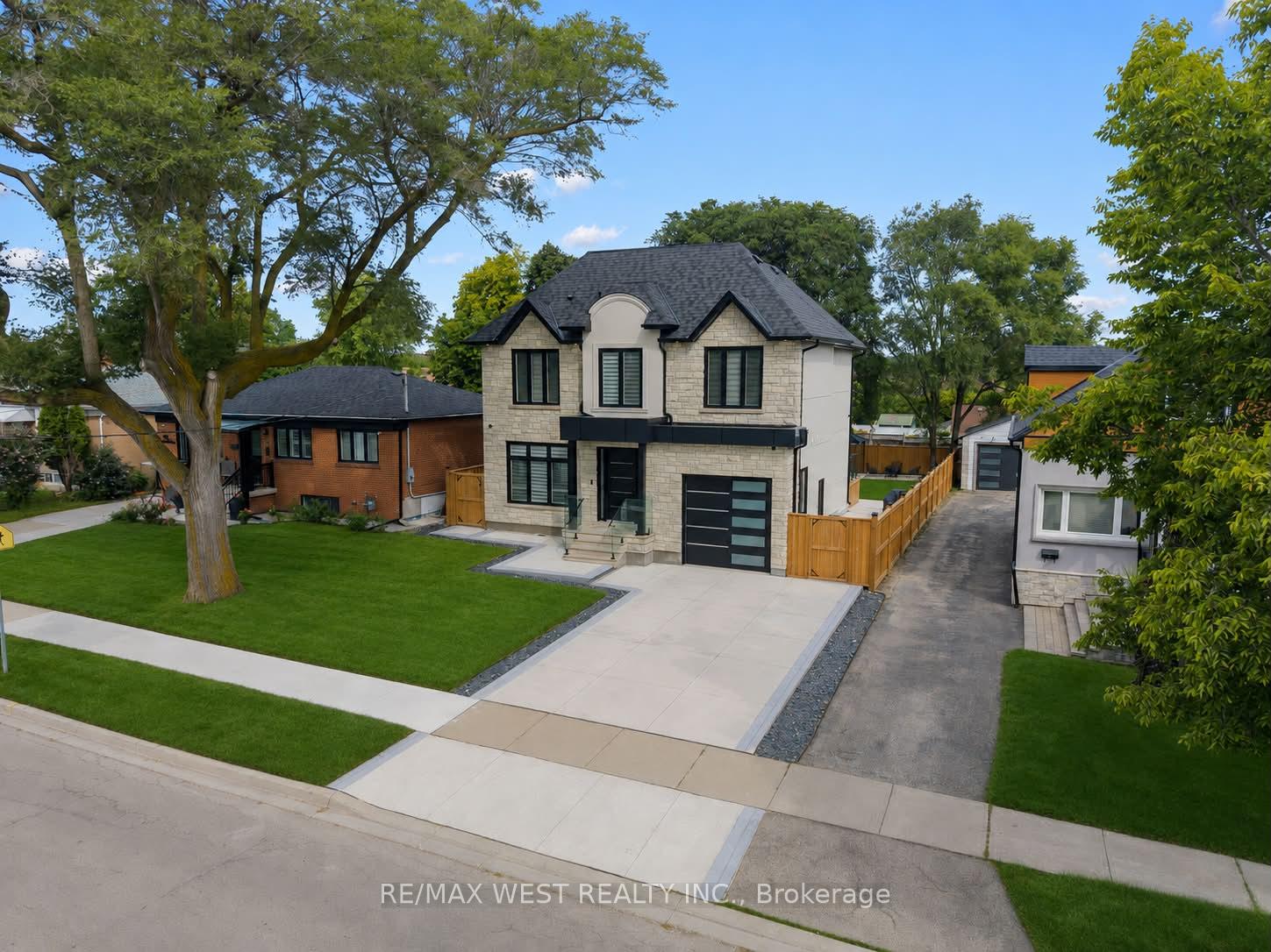 46-golfdown-drive-toronto-etobicoke-ontario-w13703090