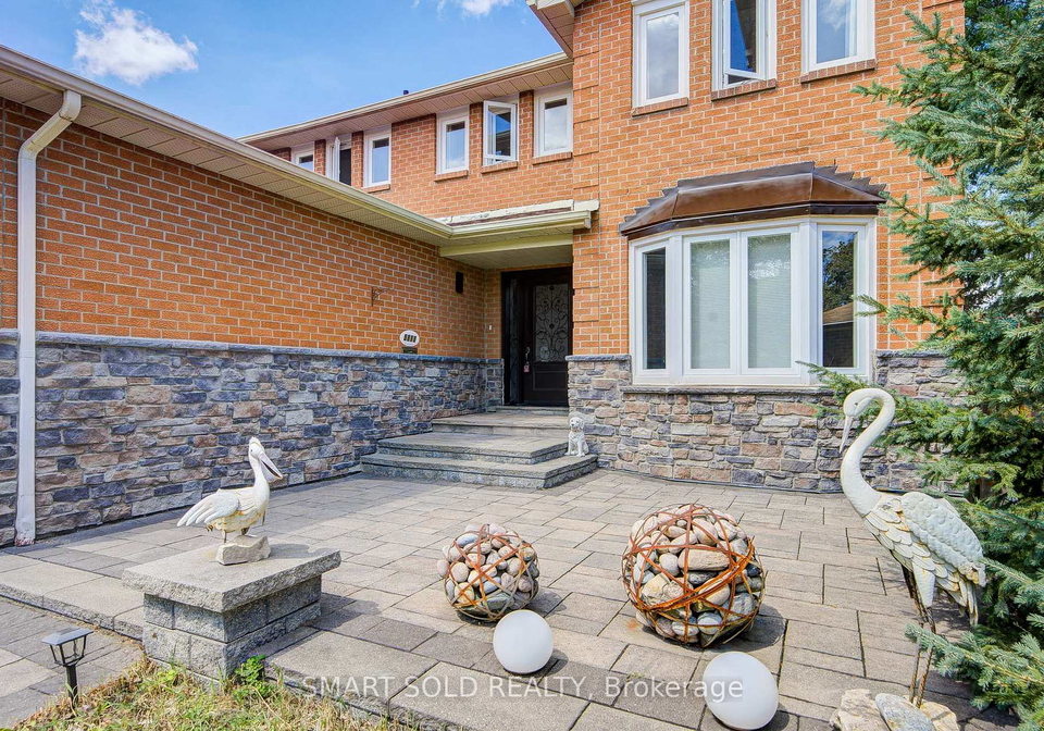 5818-turney-drive-mississauga-ontario-w13703092
