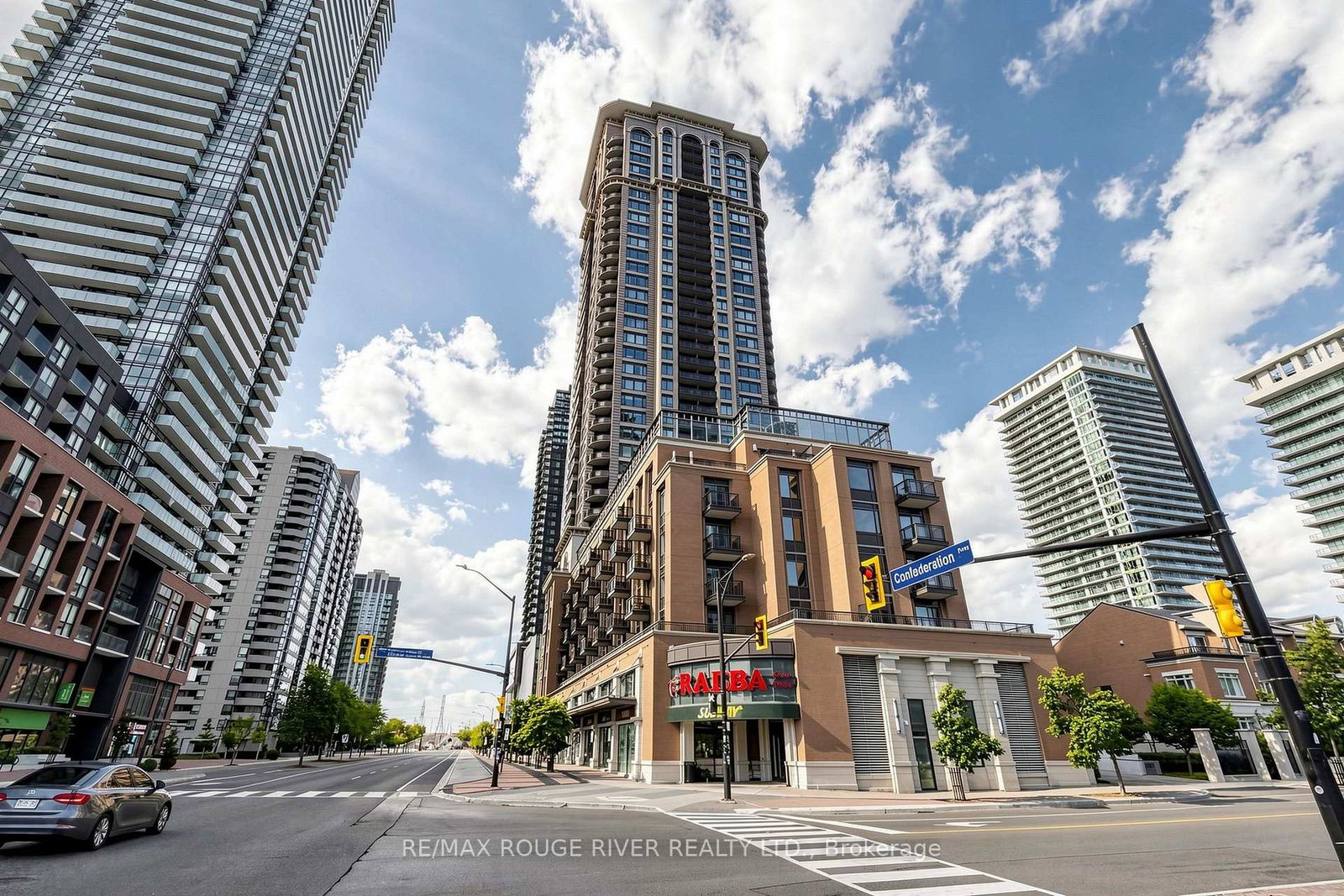 385-prince-of-wales-drive-mississauga-ontario-w13703108