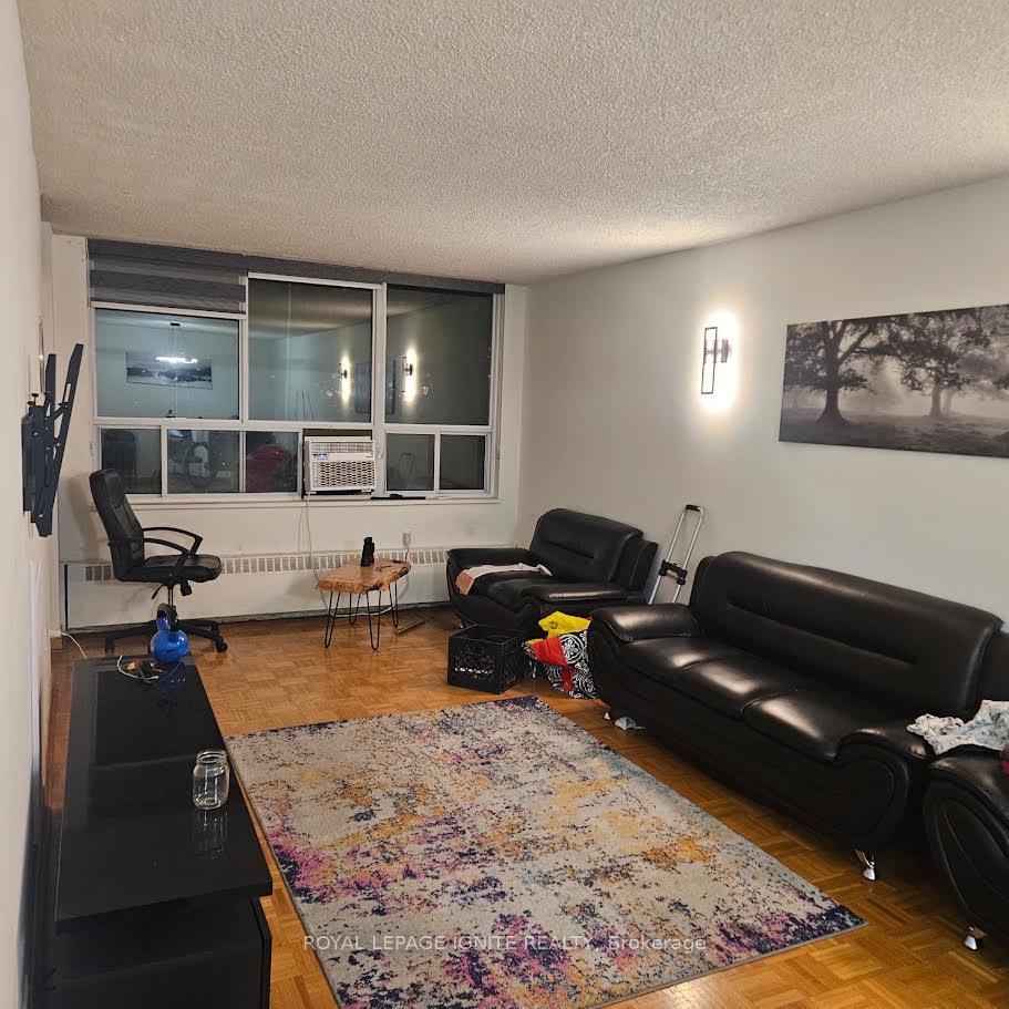 390-dixon-road-toronto-etobicoke-ontario-w13703264