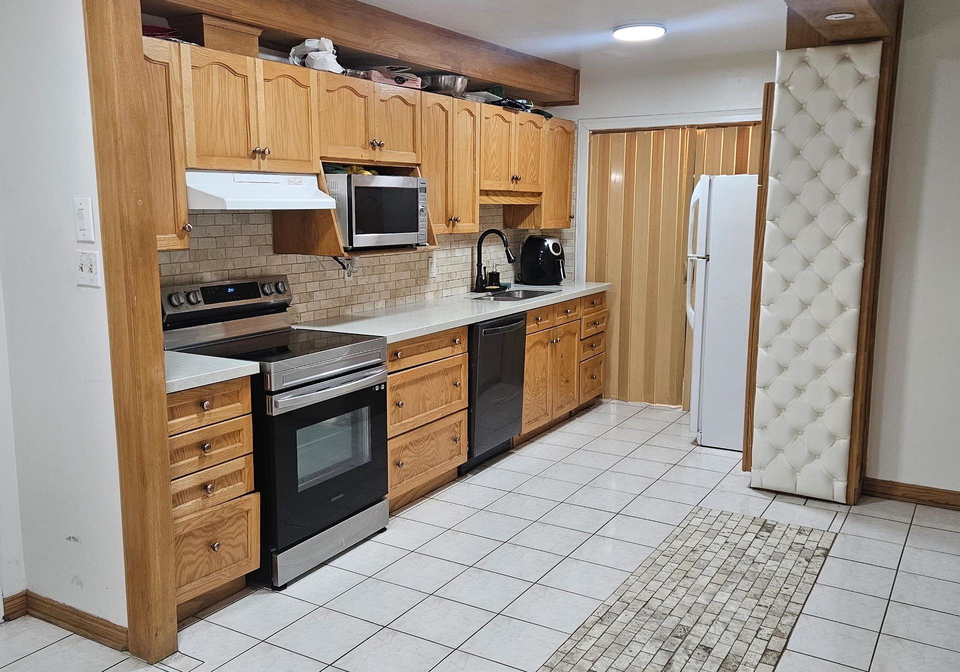 390-dixon-road-toronto-etobicoke-ontario-w13703264