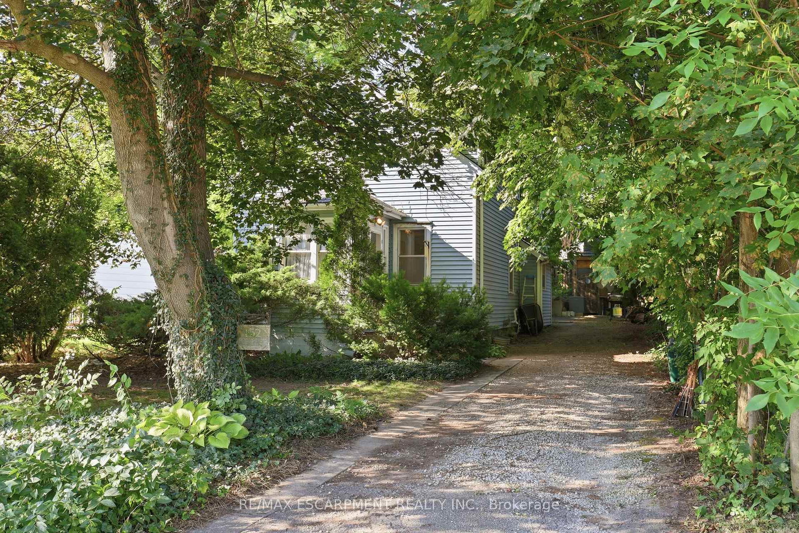 152-commercial-street-milton-ontario-w13703380