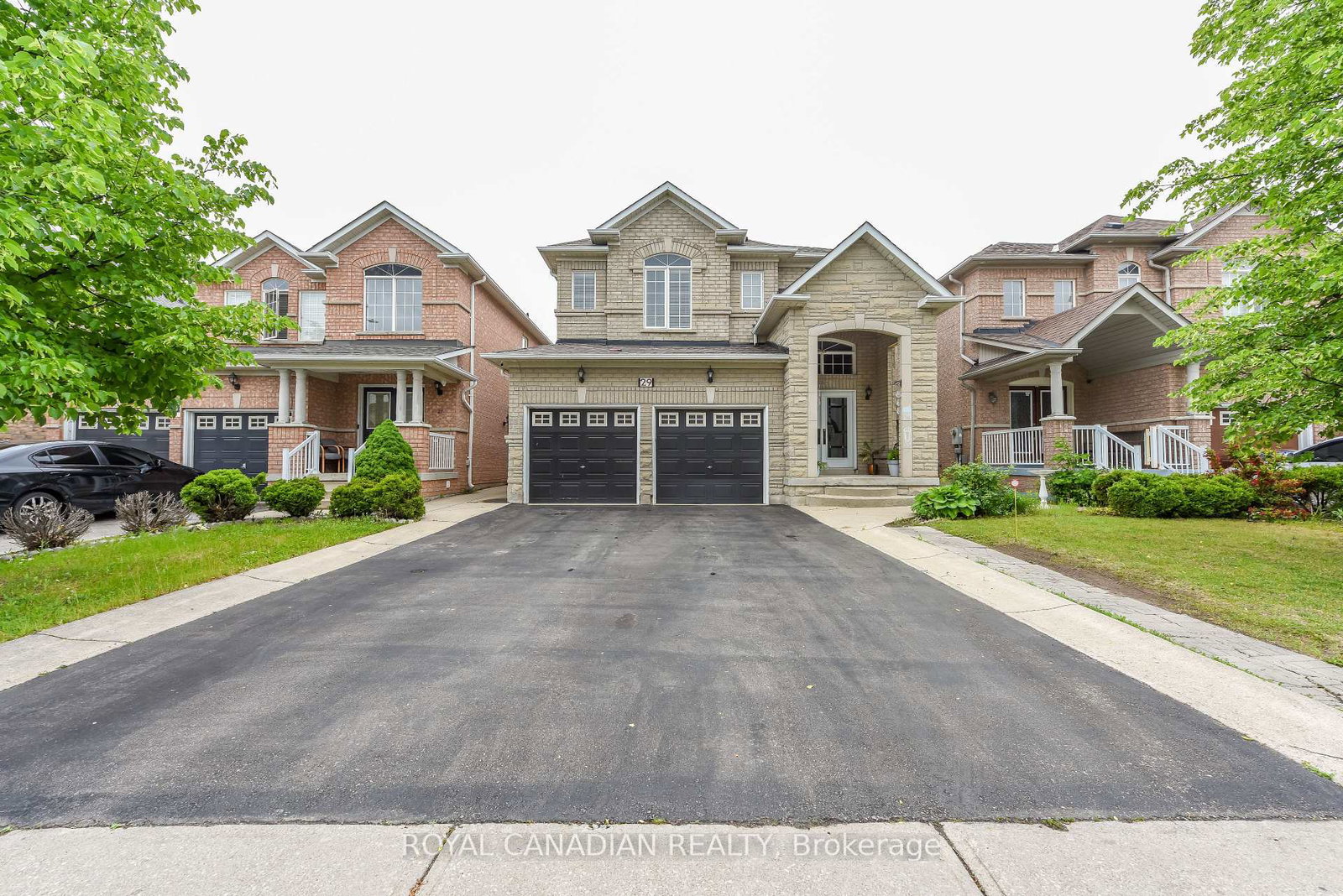 29-dewside-drive-brampton-ontario-w13703488