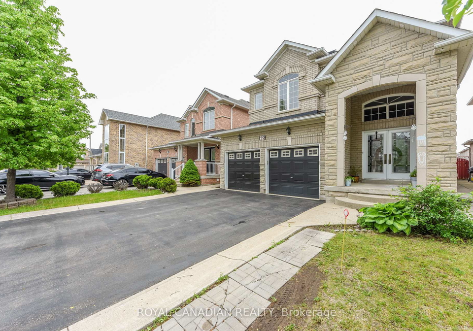 29-dewside-drive-brampton-ontario-w13703488
