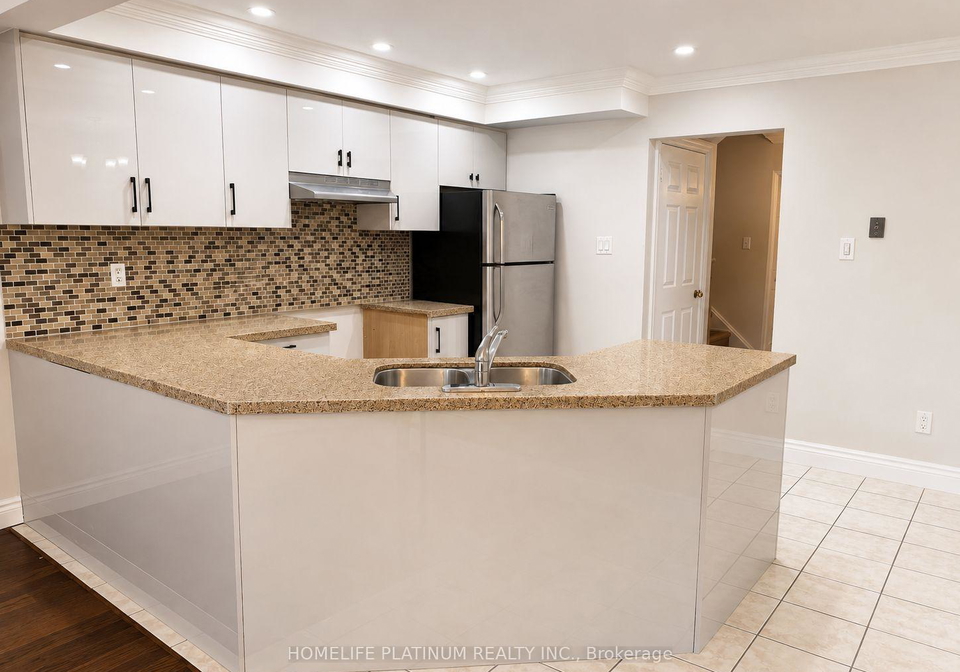 16-langdale-crescent-brampton-ontario-w13703534