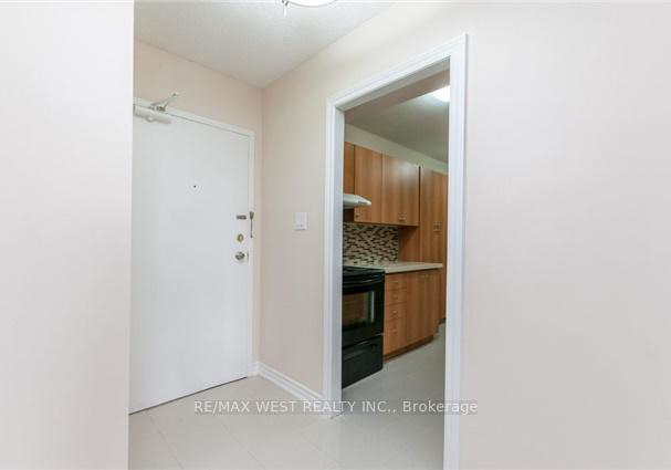 370-dixon-road-toronto-etobicoke-ontario-w13703538