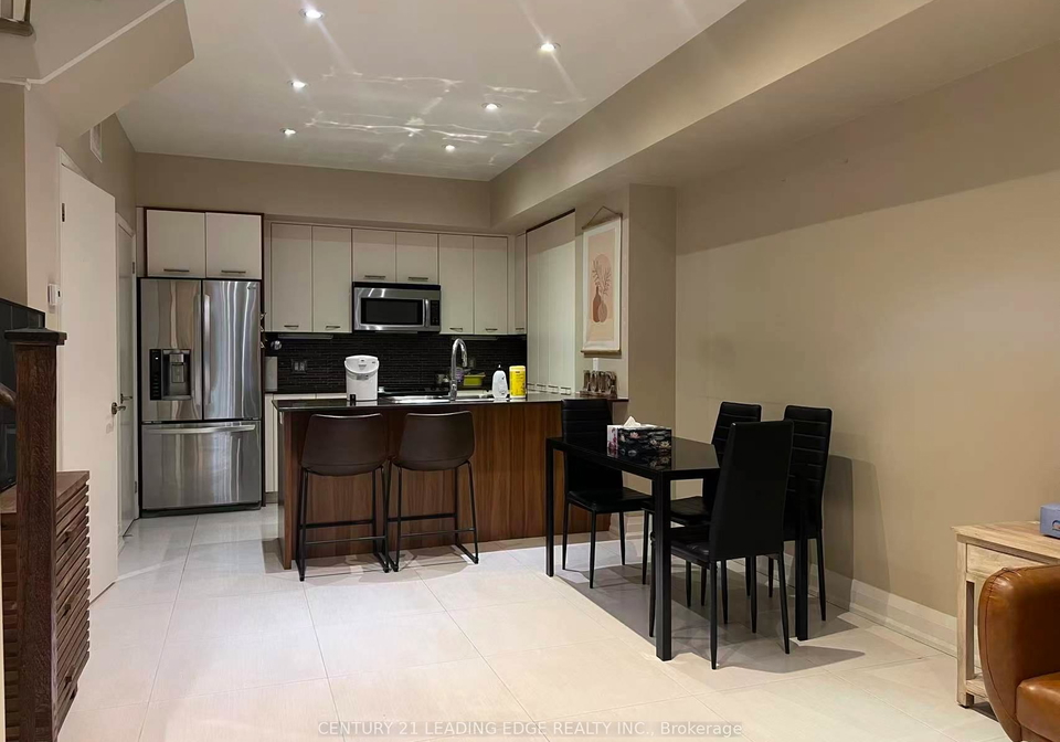 15-valhalla-inn-road-toronto-etobicoke-ontario-w13703654