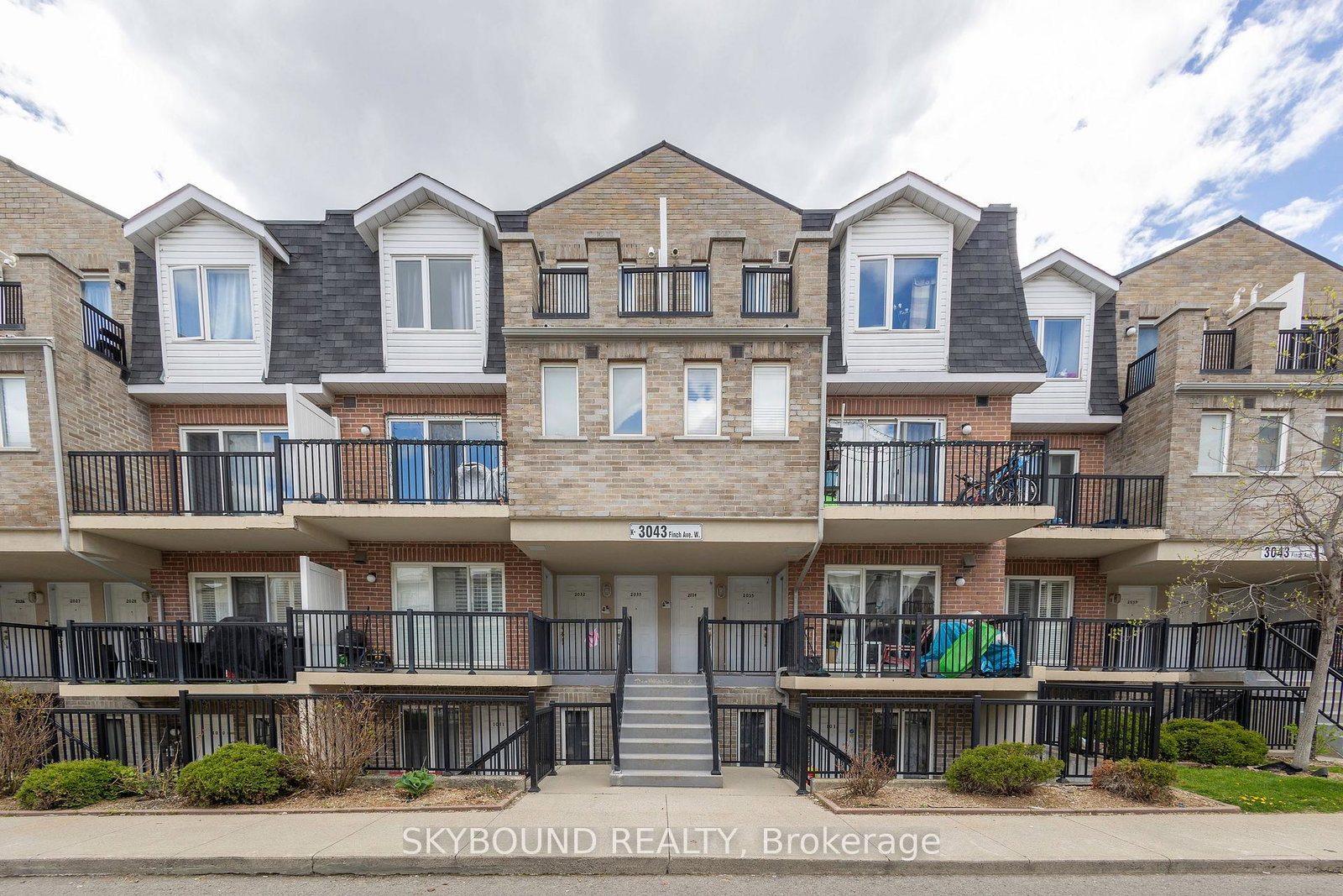 3043-finch-avenue-w-toronto-york-ontario-w13703702
