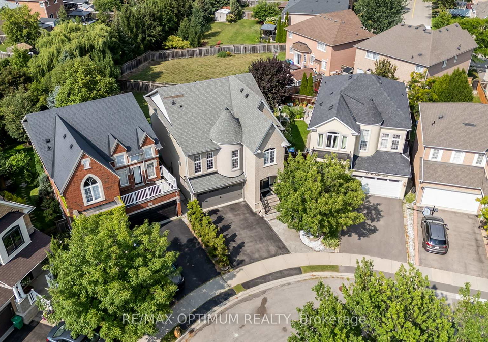 82-penbridge-circle-brampton-ontario-w13703736