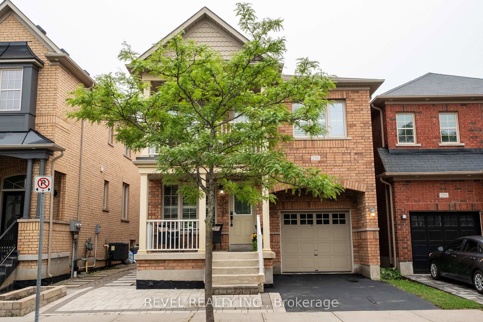 256-giddings-crescent-milton-ontario-w13703786