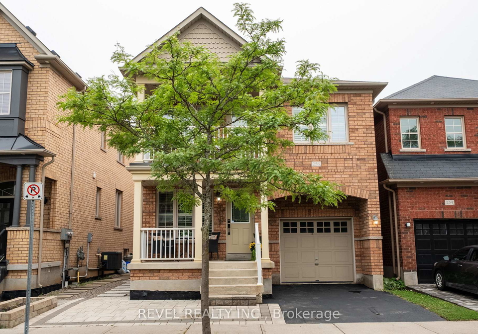 256-giddings-crescent-milton-ontario-w13703786
