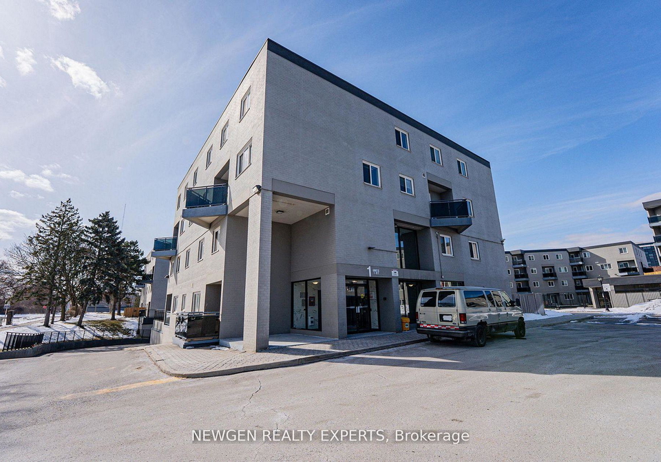 2001-bonnymede-drive-mississauga-ontario-w13703792