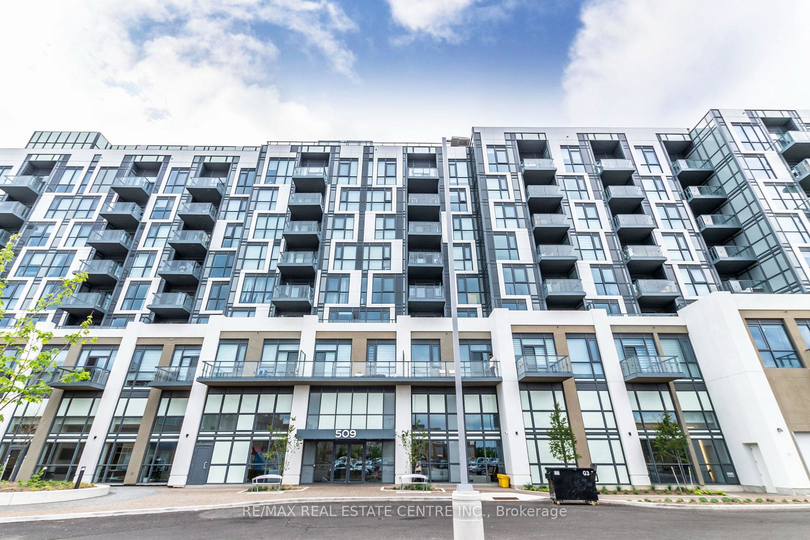 509-dundas-street-w-oakville-ontario-w13703872