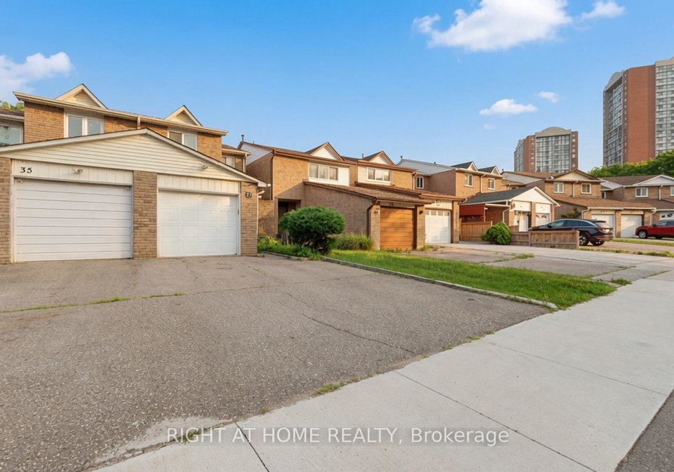 35-chalfield-lane-mississauga-ontario-w13703994