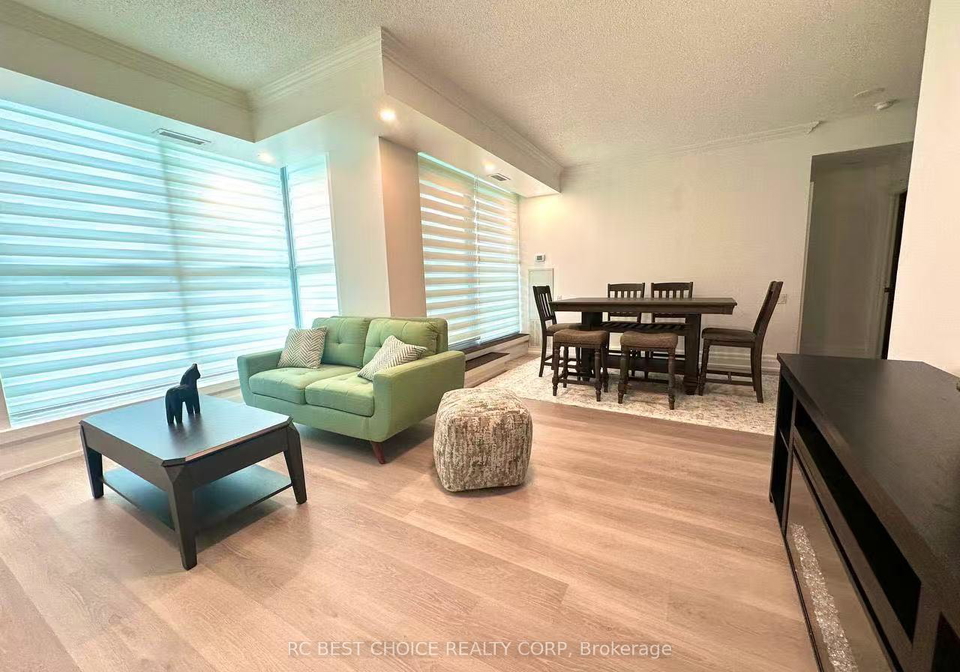 2067-lake-shore-boulevard-w-toronto-etobicoke-ontario-w13704014