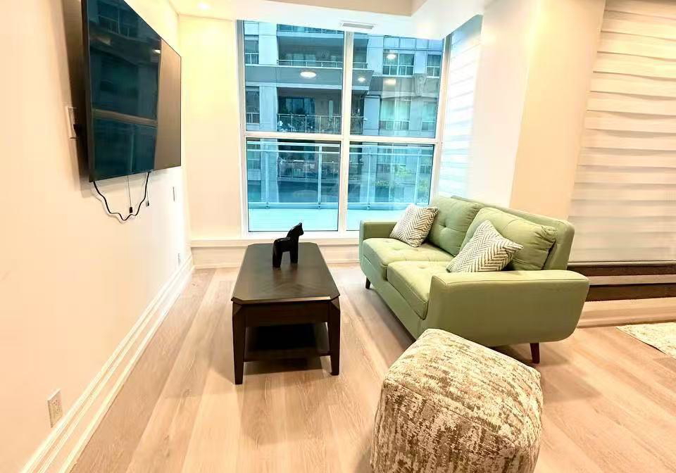 2067-lake-shore-boulevard-w-toronto-etobicoke-ontario-w13704014