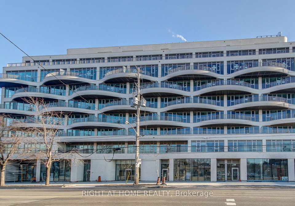 689-the-queensway-toronto-etobicoke-ontario-w13704070