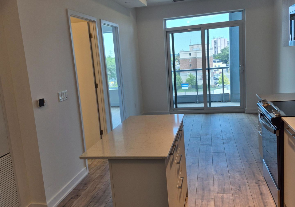 500-plains-road-e-burlington-ontario-w13704092