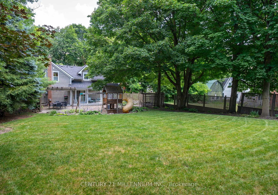 255-macdonald-street-caledon-ontario-w13704094