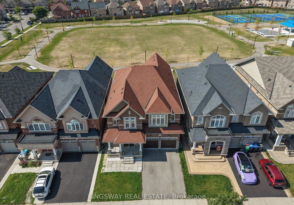 8-monkton-circle-brampton-ontario-w13704168