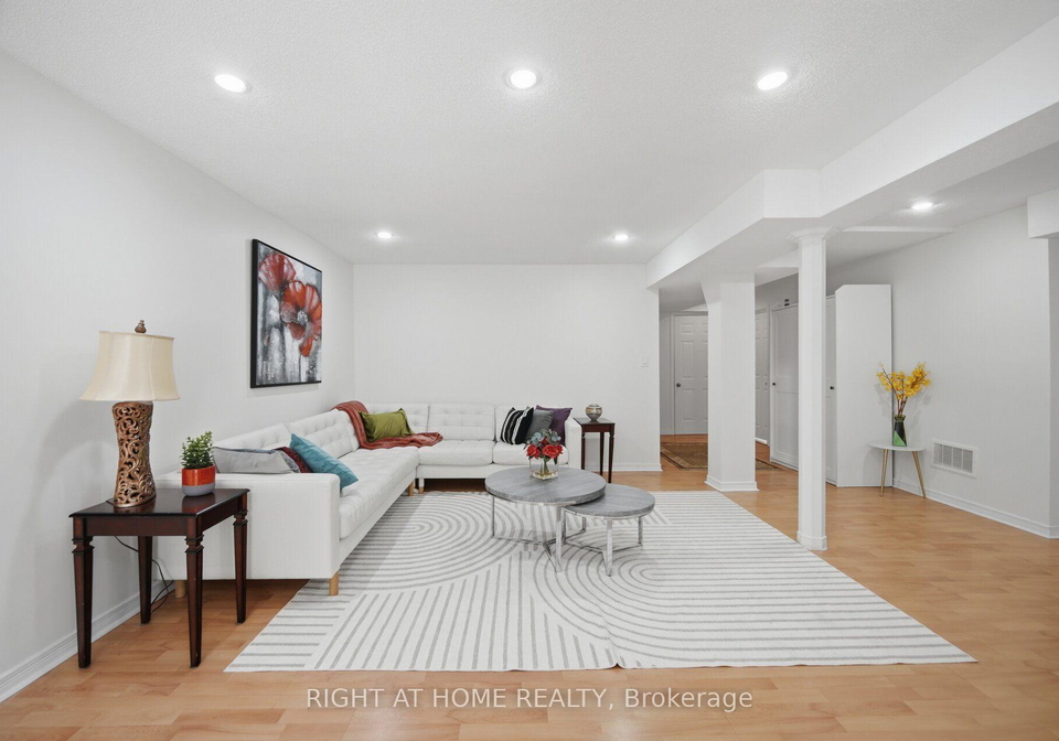 6379-alderwood-trail-mississauga-ontario-w13704246