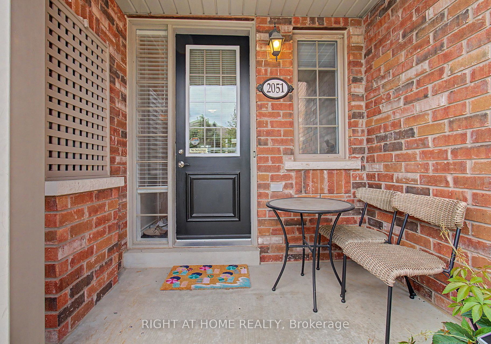 2051-fiddlers-way-oakville-ontario-w13704306