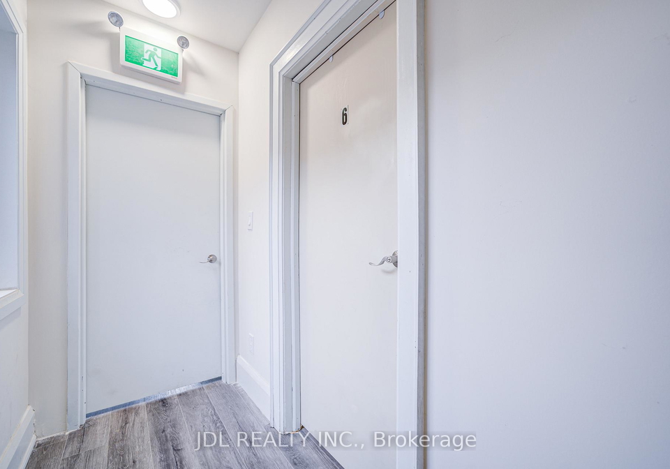 5-sorauren-avenue-toronto-toronto-ontario-w13704322