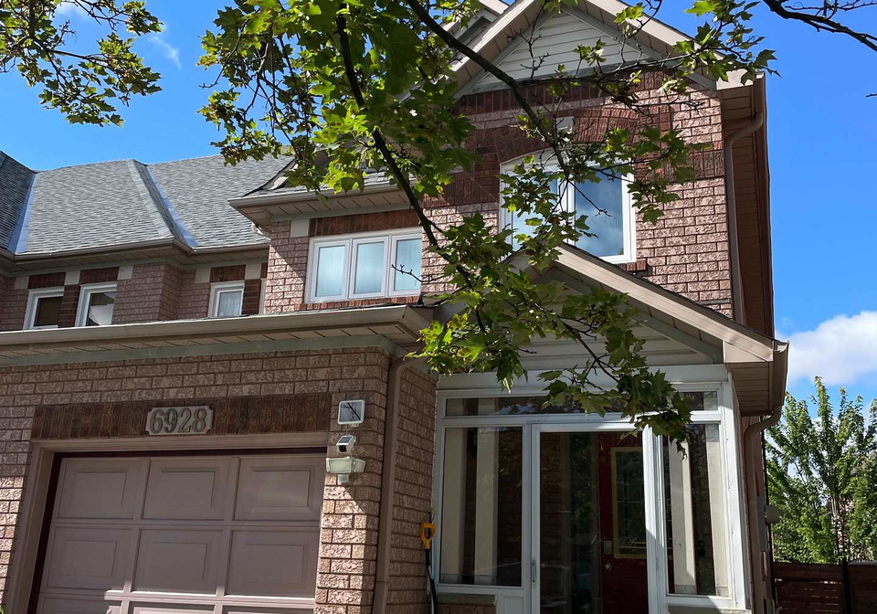 6928-glory-court-mississauga-ontario-w13704404