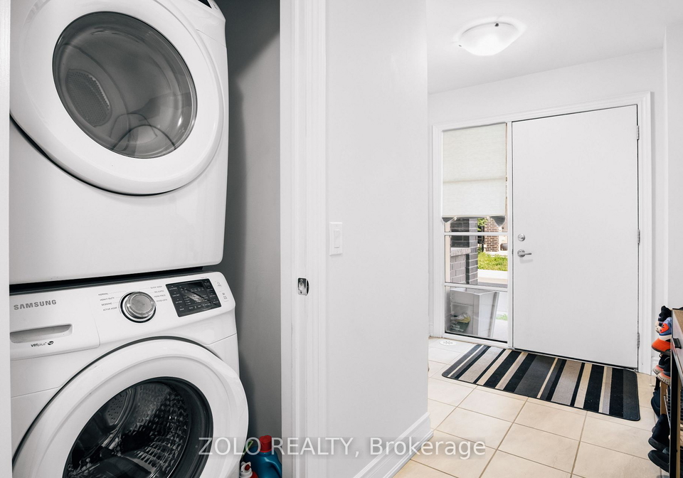 3089-cascade-common-oakville-ontario-w13704450