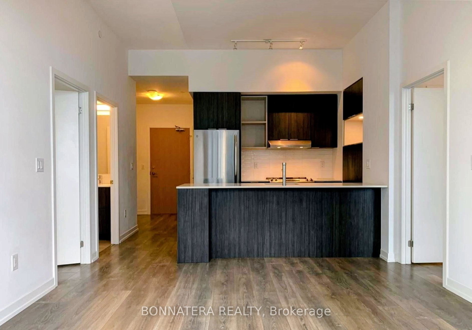 2520-eglinton-avenue-w-mississauga-ontario-w13704474