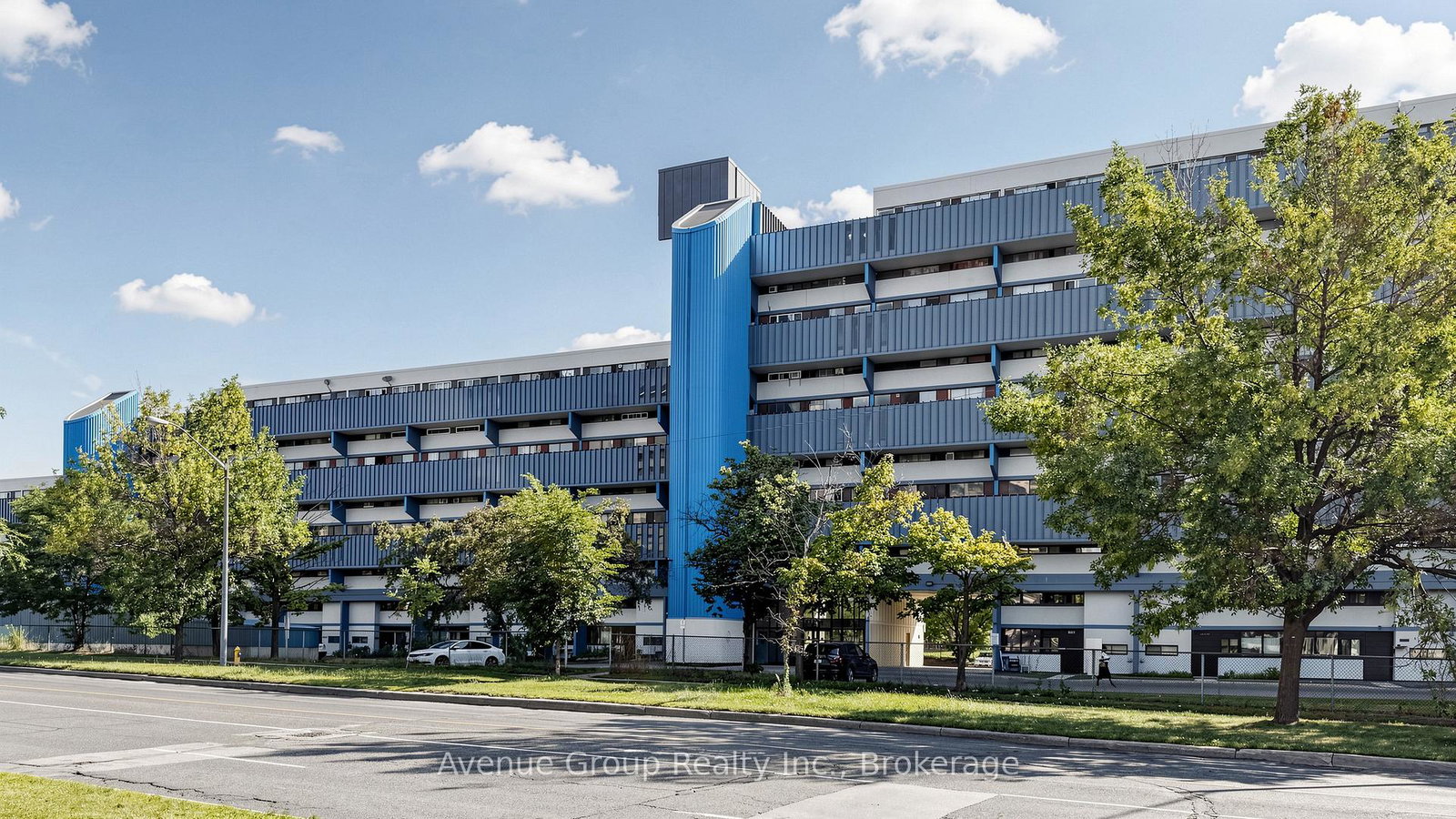 4673-jane-street-toronto-york-ontario-w13704478