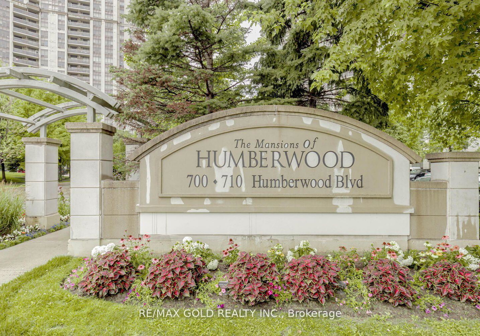 710-humberwood-boulevard-toronto-etobicoke-ontario-w13704596