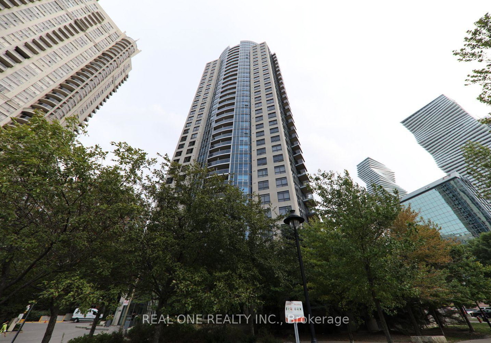 330-burnhamthorpe-road-w-mississauga-ontario-w13704608