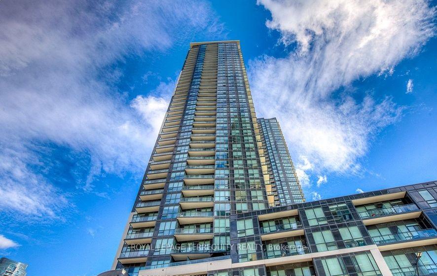 510-curran-place-mississauga-ontario-w13704636