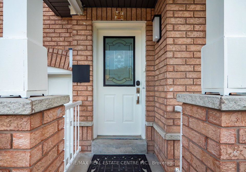 8-flatlands-way-brampton-ontario-w13704780