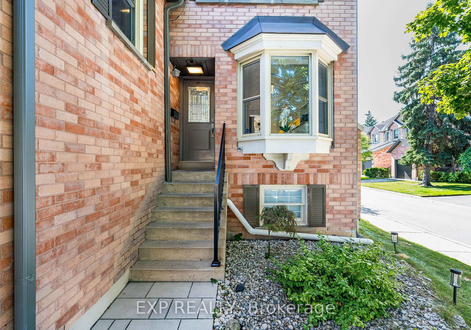 2915-headon-forest-drive-burlington-ontario-w13704794