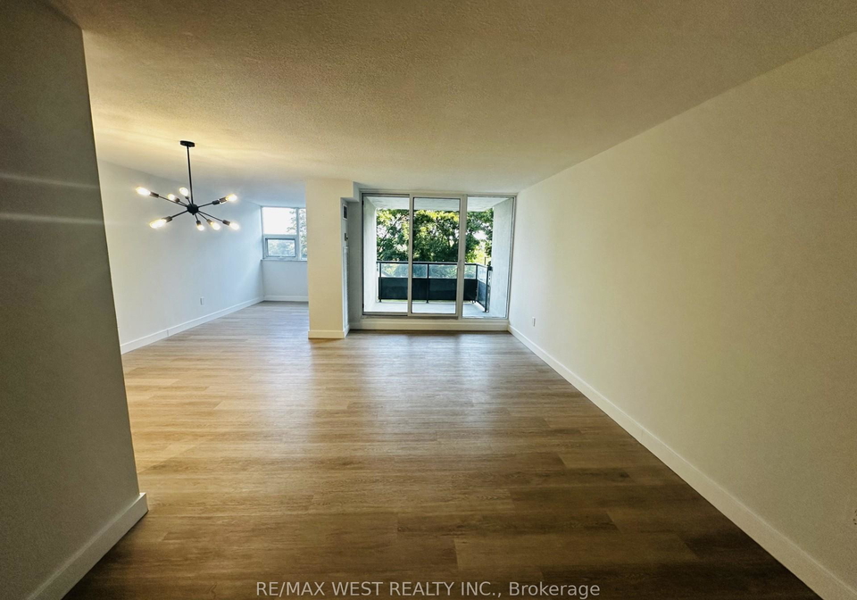 75-emmett-avenue-toronto-north-york-ontario-w13704920
